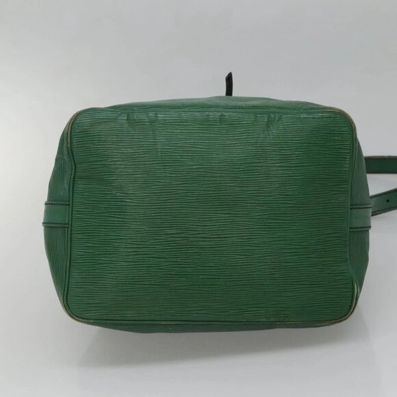 LOUIS VUITTON Epi Petit Noe Shoulder Bag Green M44104 LV Auth 127973 - Picture 7 of 16